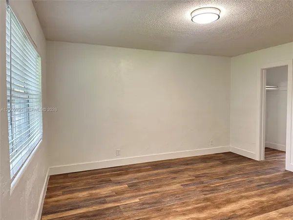$1,495 | 1821 Thomas Street, Unit 5, Hollywood, FL 33020