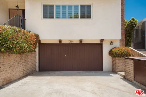 $2,995,000 | 1418 Warner Avenue, Los Angeles, CA 90024
