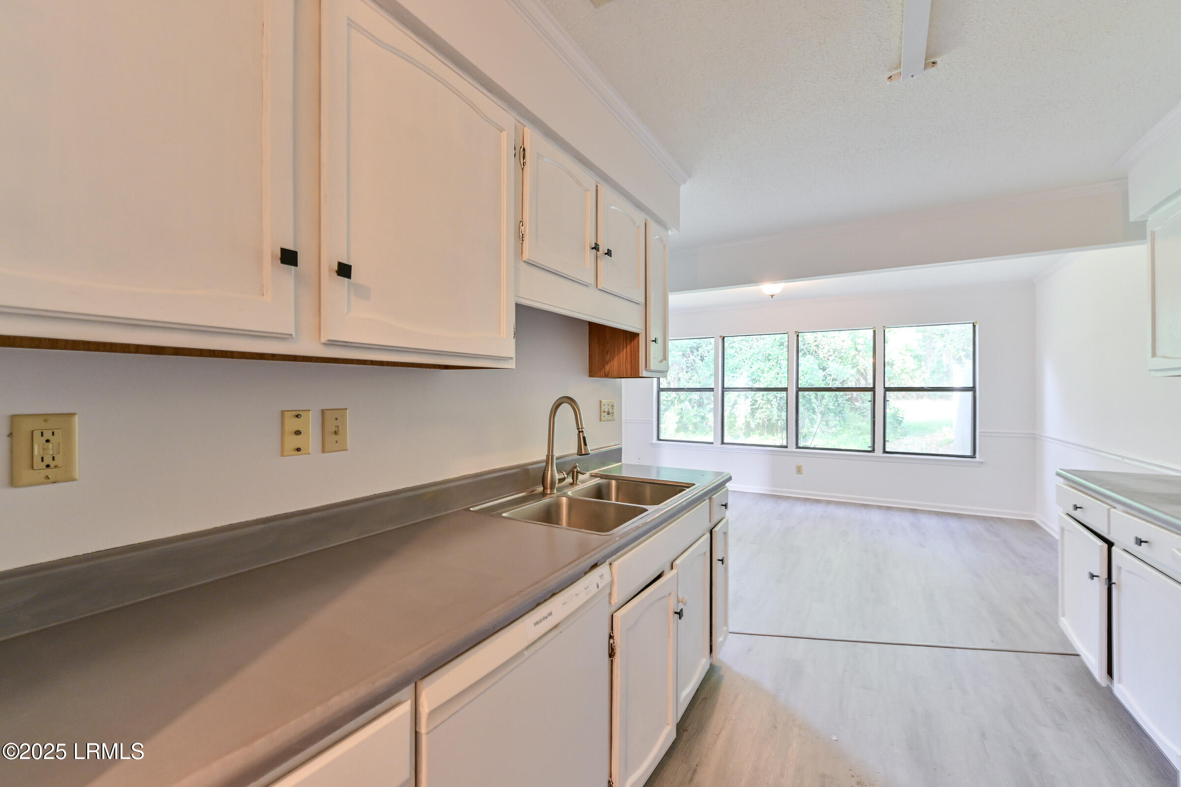 7 Battery Lane Beaufort, SC 29902 - Photo 18 of 29 7 Battery Ln-16