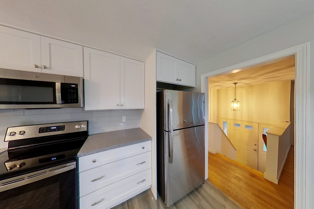 28 Kings Row Ashland, MA 01721 - Photo 8 of 30 Gallery Image 8