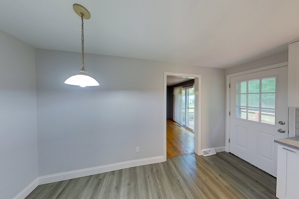 28 Kings Row Ashland, MA 01721 - Photo 10 of 30 Gallery Image 10