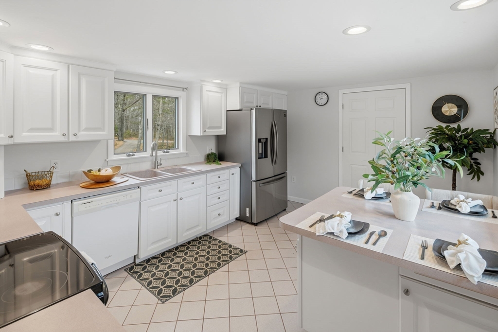 106 Paxton Road Holden, MA 01520 - Photo 15 of 41