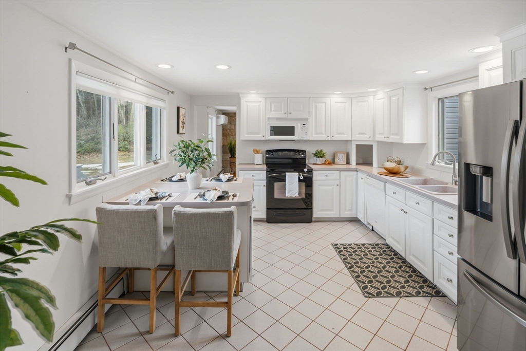 106 Paxton Road Holden, MA 01520 - Photo 17 of 41