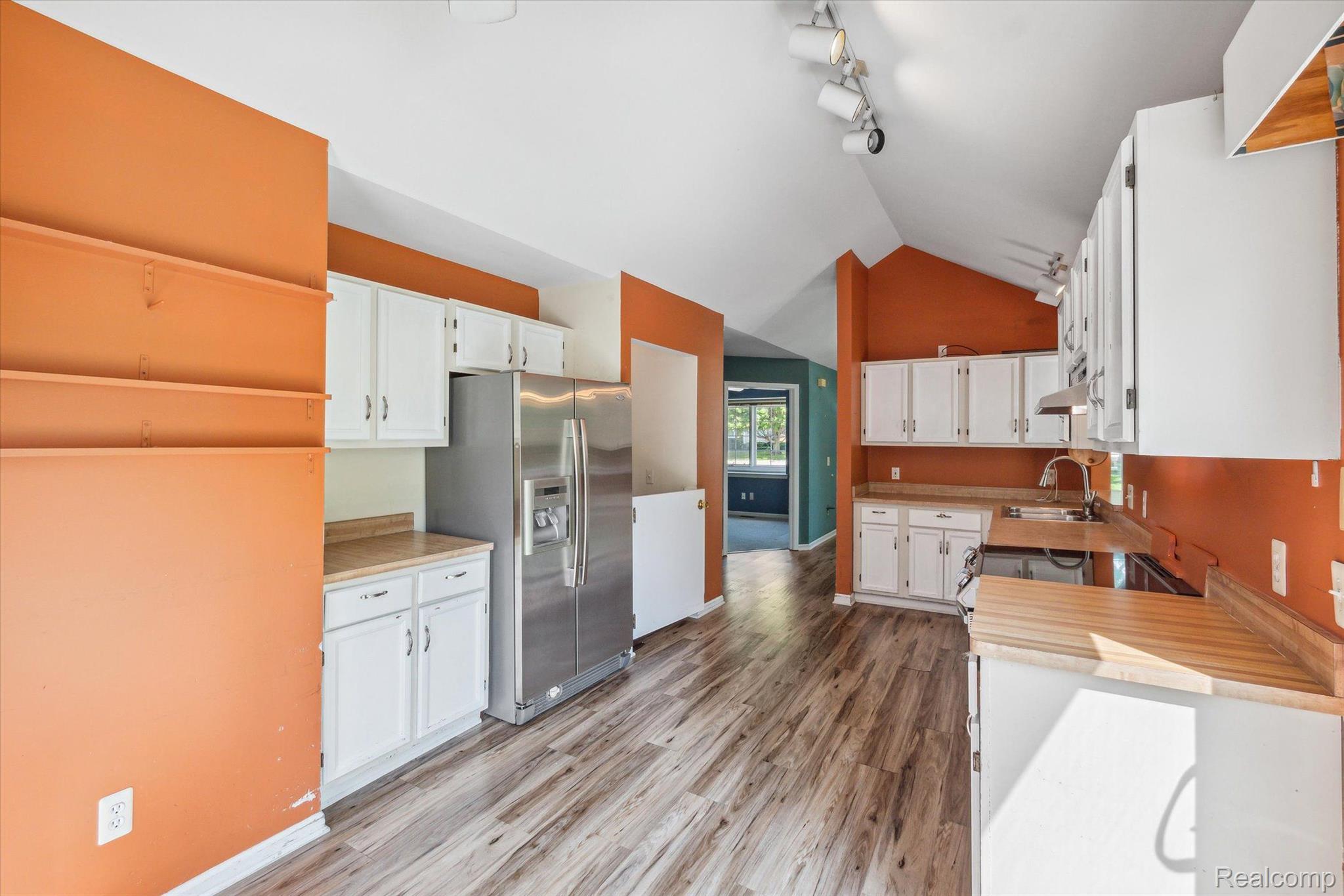 3267 Fairgrove Terrace Rochester, MI 48309 - Photo 16 of 54 Gallery Image 16