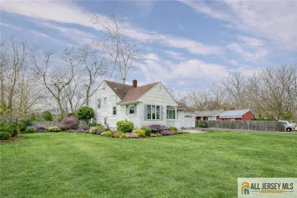 $639,900 | 499 Old Stage Road, Spotswood, NJ 08884