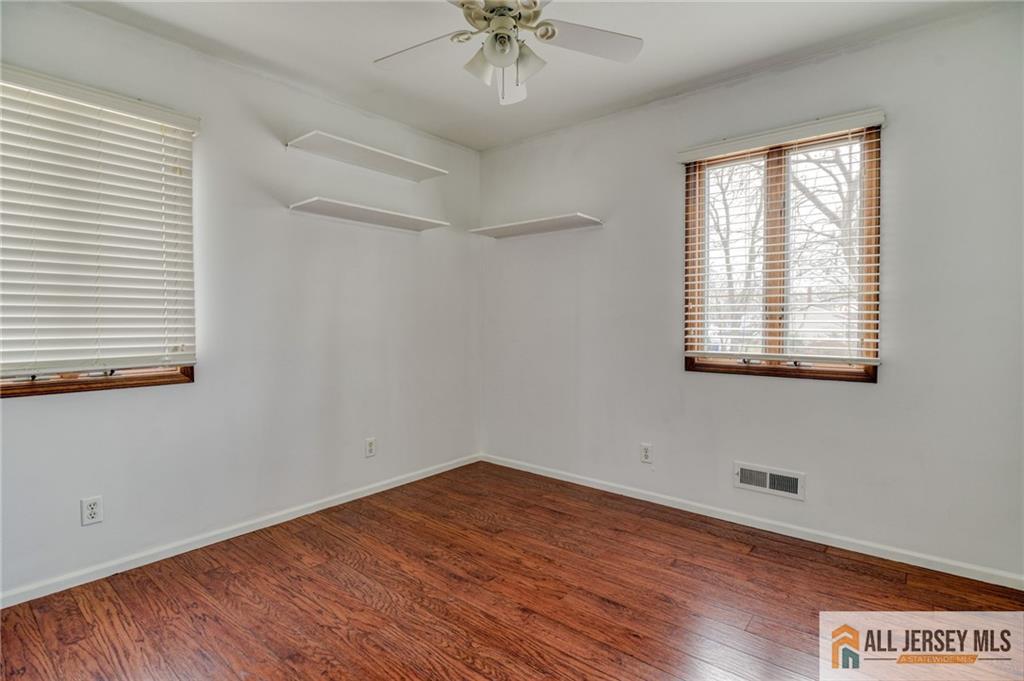 499 Old Stage Road Spotswood, NJ 08884 - Photo 17 of 25