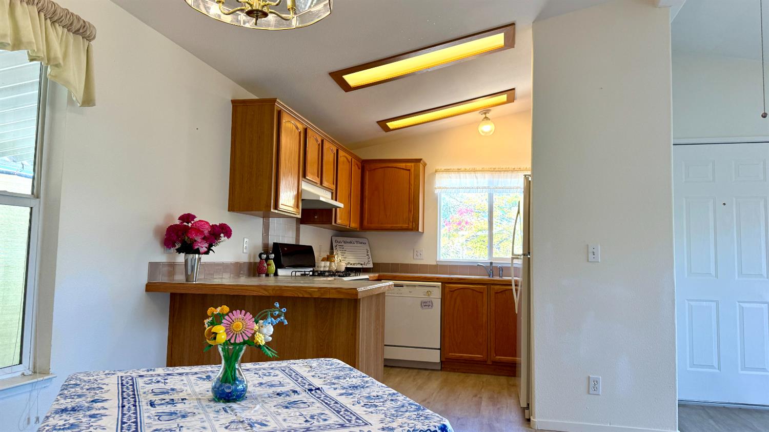 15 Golden Inn Way Rancho Cordova, CA 95670 - Photo 8 of 42