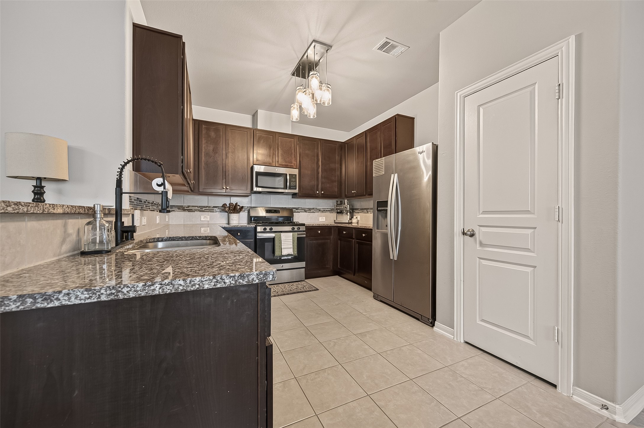8 Desert Sun Court Manvel, TX 77578 - Photo 14 of 46