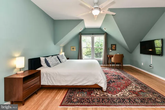 $6,000 | 904 Park Avenue, Falls Church, VA 22046