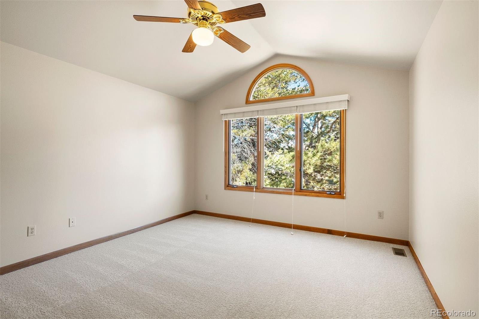 2245 Ridgeview Way Longmont, CO 80504 - Photo 29 of 49