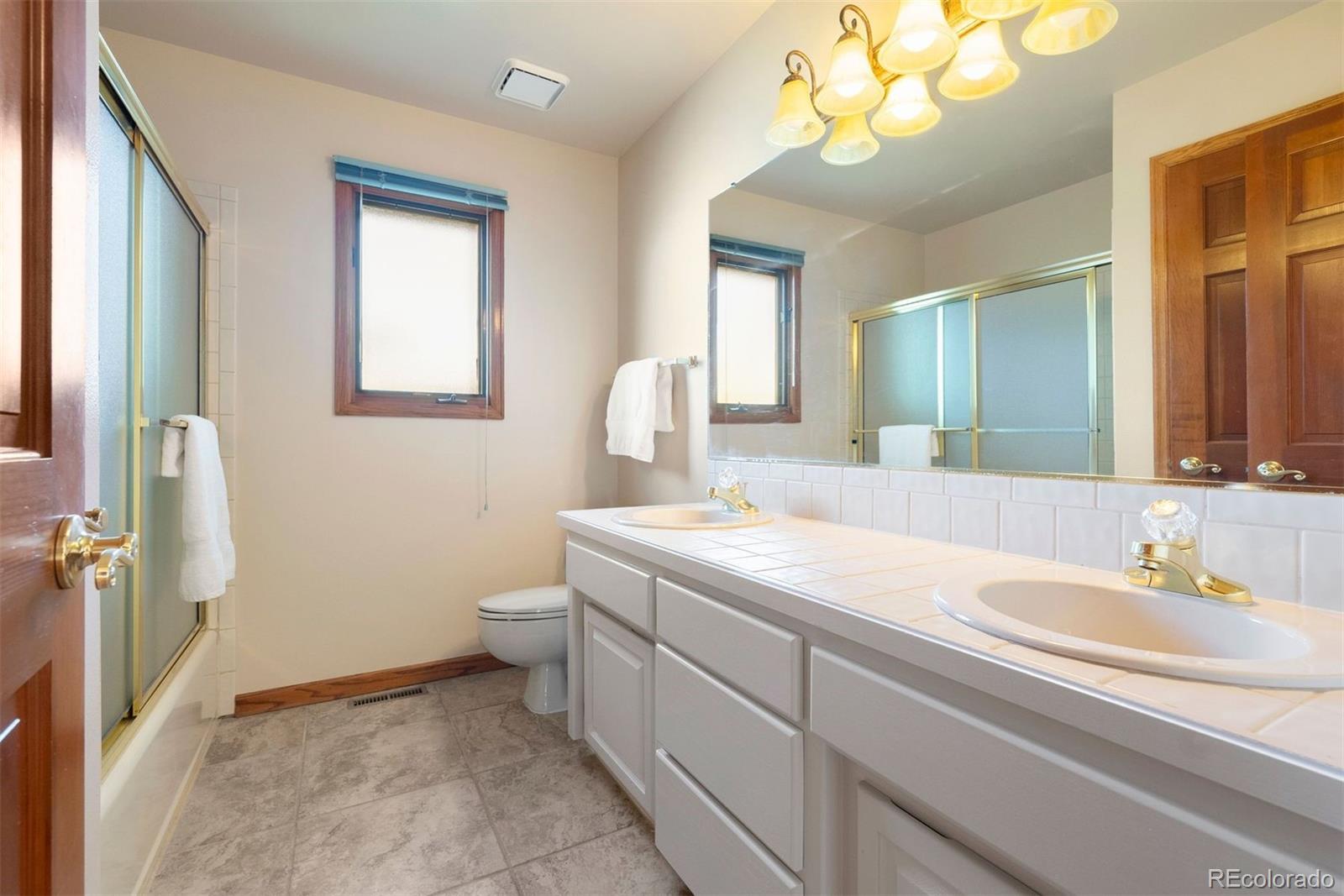 2245 Ridgeview Way Longmont, CO 80504 - Photo 31 of 49