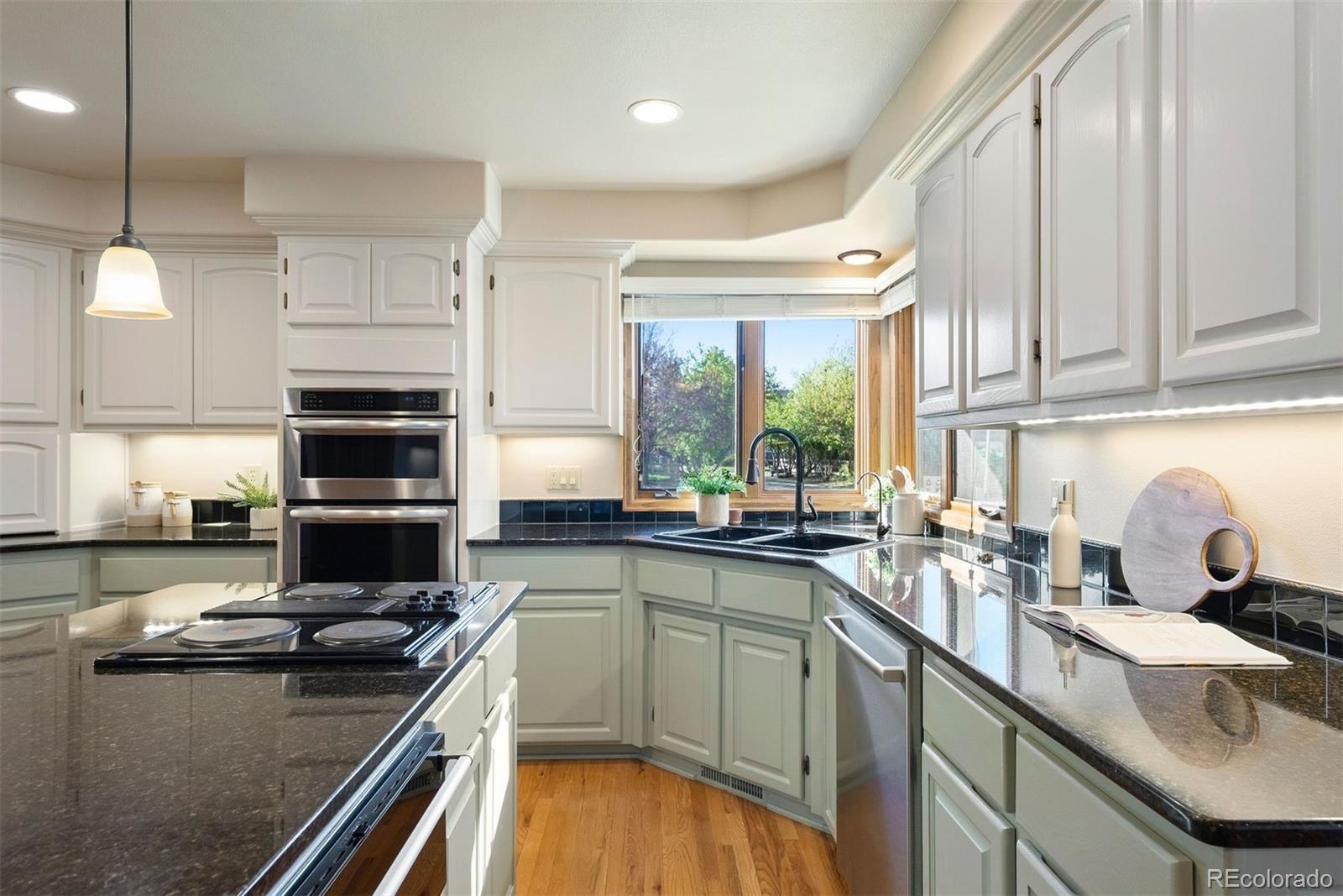 2245 Ridgeview Way Longmont, CO 80504 - Photo 9 of 49