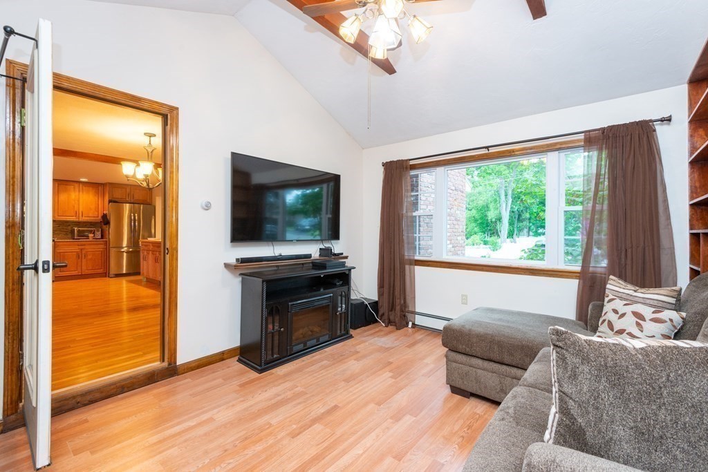 7 Randolph Road Stoneham, MA 02180 - Photo 8 of 34 Gallery Image 8