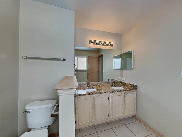 $2,960 | 322 Clarewood Circle, Grayslake, IL 60030