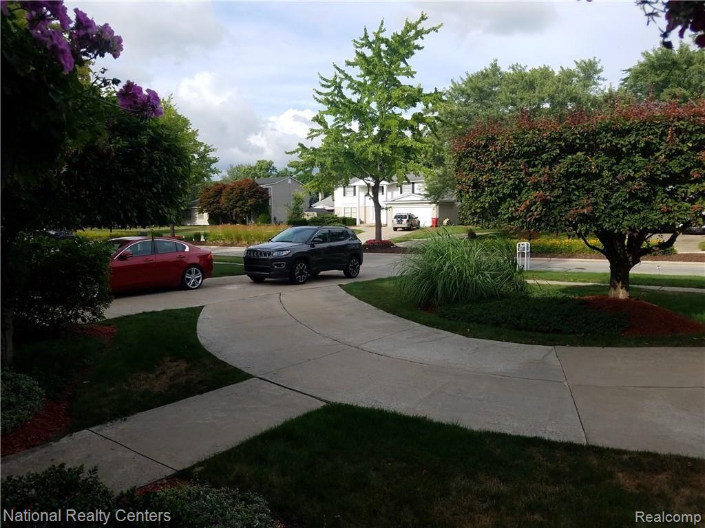 27045 Harvard Road Southfield, MI 48076 - Photo 9 of 66