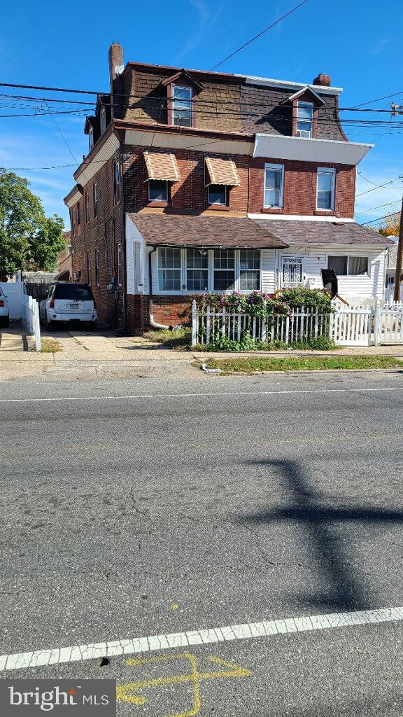 4235 Rhawn Street Philadelphia, PA 19136 - Photo 4 of 4