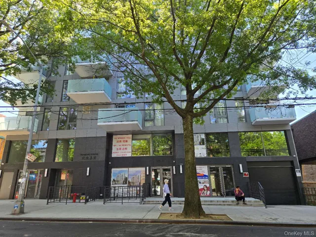 $674,650 | 136-80 41st Avenue, Unit 6H | Downtown Flushing