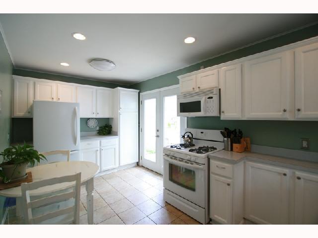 2418 Woodstock Road Columbus, OH 43221 - Photo 4 of 12