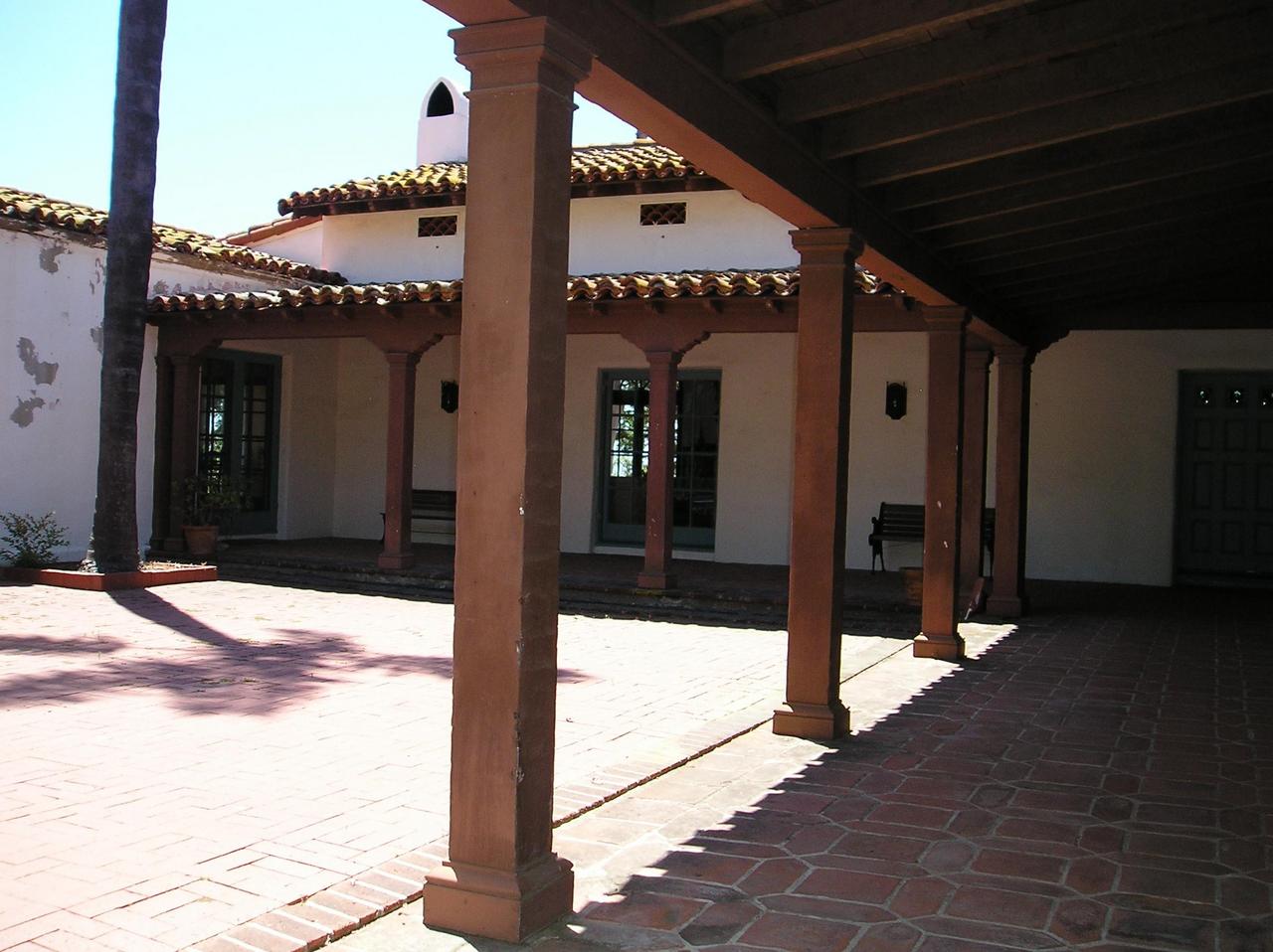 1811 El Encanto Road Santa Barbara, CA 93103 - Photo 4 of 14 a view of an entryway