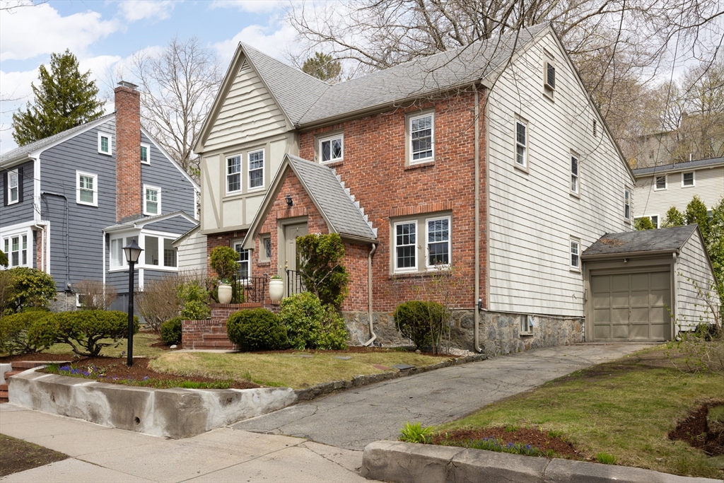 236 Beverly Road Brookline, MA 02467 - Photo 18 of 18