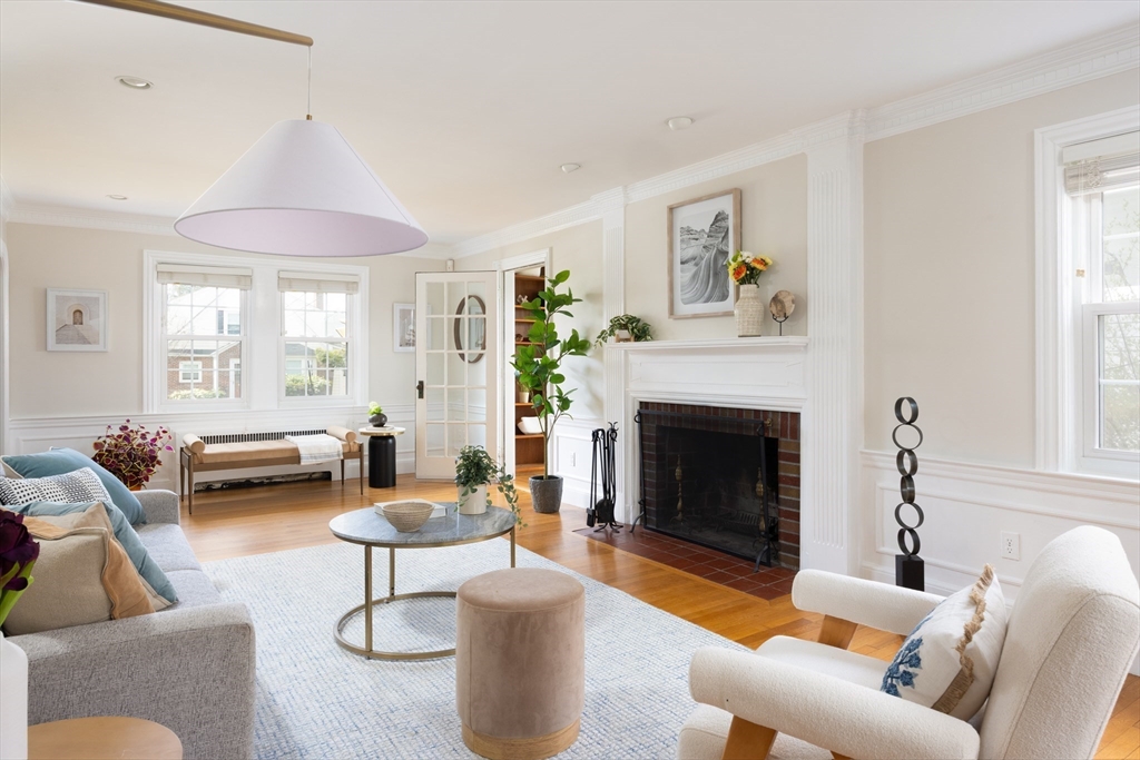 236 Beverly Road Brookline, MA 02467 - Photo 2 of 18