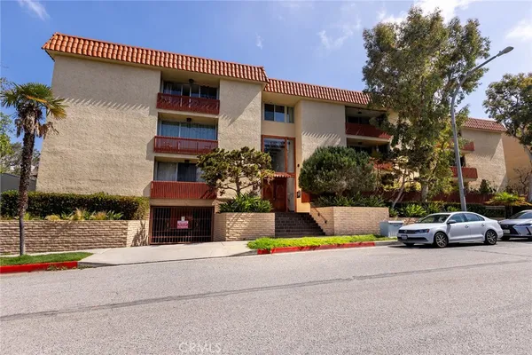 $689,500 | 5875 Doverwood Drive, Unit 309, Culver City, CA 90230
