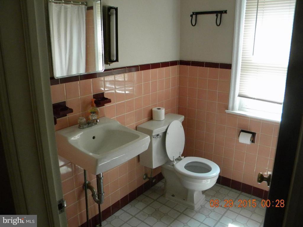 44 East Lemon Street Lititz, PA 17543 - Photo 15 of 21