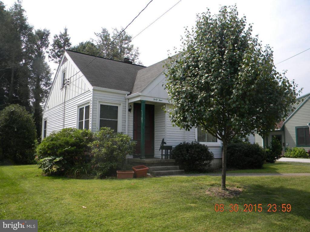 44 East Lemon Street Lititz, PA 17543 - Photo 3 of 21