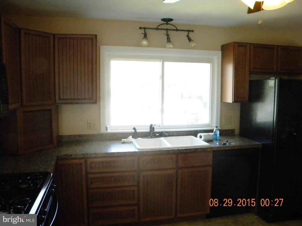 44 East Lemon Street Lititz, PA 17543 - Photo 8 of 21