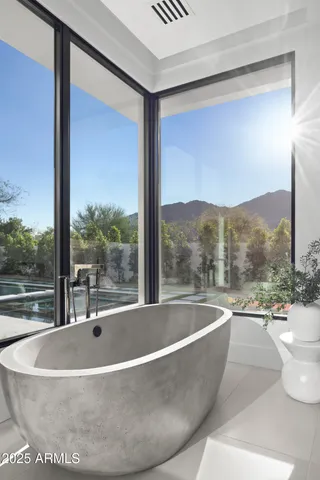 $12,988,000 | 6601 East San Miguel Avenue, Paradise Valley, AZ 85253