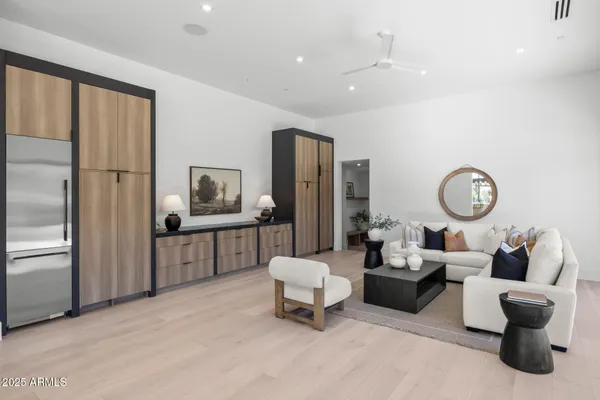 $12,988,000 | 6601 East San Miguel Avenue, Paradise Valley, AZ 85253