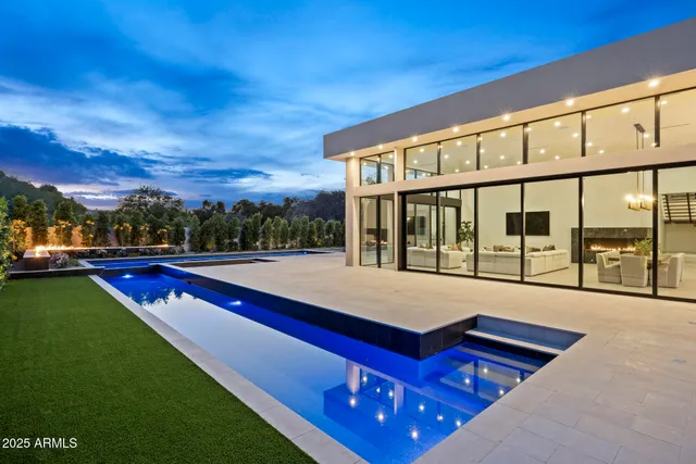 $12,988,000 | 6601 East San Miguel Avenue, Paradise Valley, AZ 85253