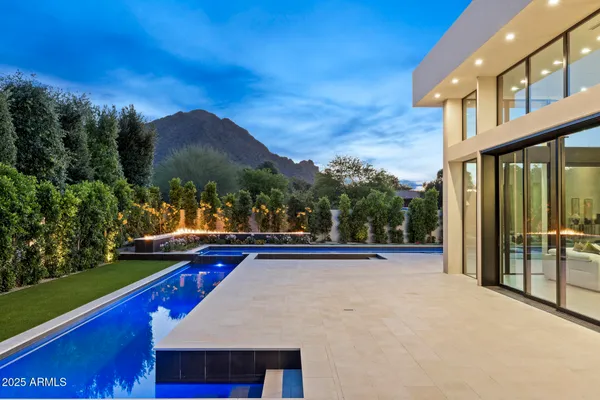 $12,988,000 | 6601 East San Miguel Avenue, Paradise Valley, AZ 85253