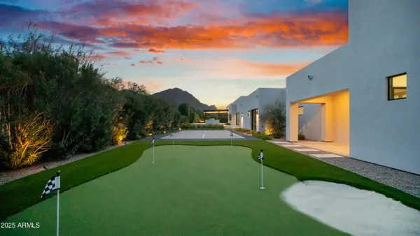 $12,988,000 | 6601 East San Miguel Avenue, Paradise Valley, AZ 85253