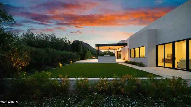 $12,988,000 | 6601 East San Miguel Avenue, Paradise Valley, AZ 85253