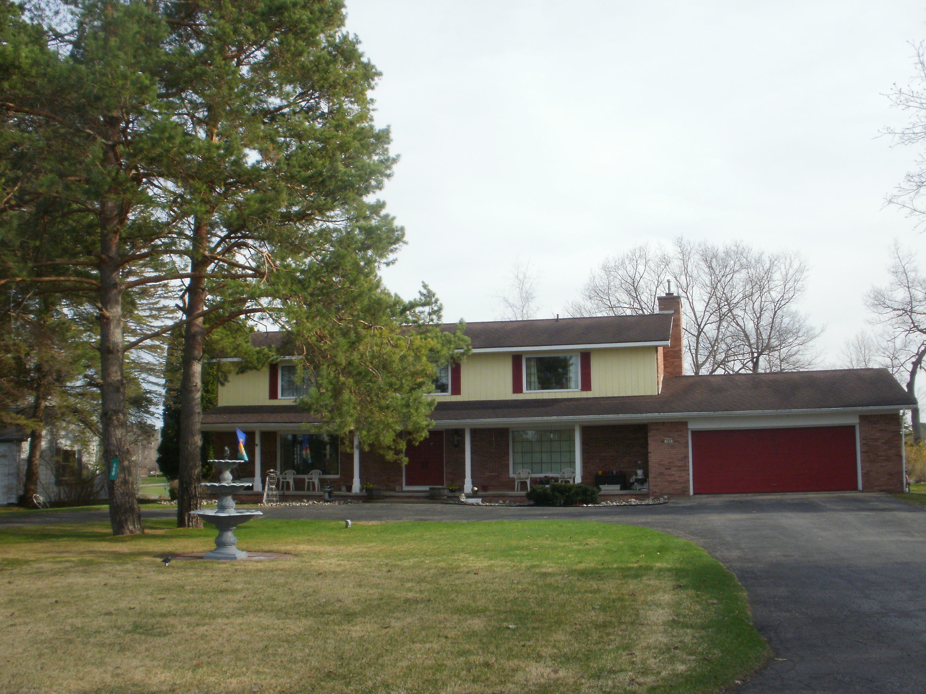 440 Riverside Drive Cheboygan, MI 49721 - Photo 2 of 56 Gallery Image 2