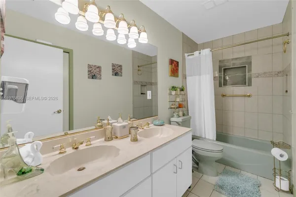 $819,900 | 18201 Southwest 87th Avenue, Palmetto Bay, FL 33157