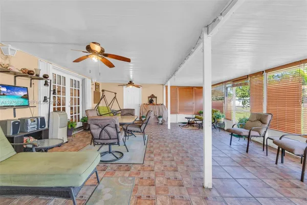 $819,900 | 18201 Southwest 87th Avenue, Palmetto Bay, FL 33157