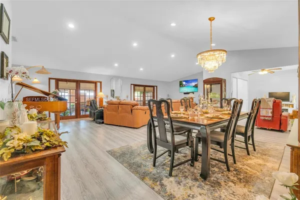 $819,900 | 18201 Southwest 87th Avenue, Palmetto Bay, FL 33157