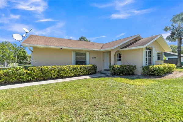 $819,900 | 18201 Southwest 87th Avenue, Palmetto Bay, FL 33157