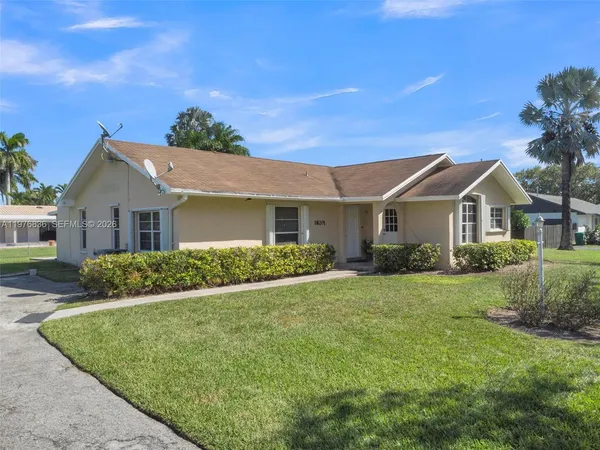 $819,900 | 18201 Southwest 87th Avenue, Palmetto Bay, FL 33157