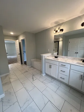 $2,300 | 660 Elm Street, Clarksville, TN 37040