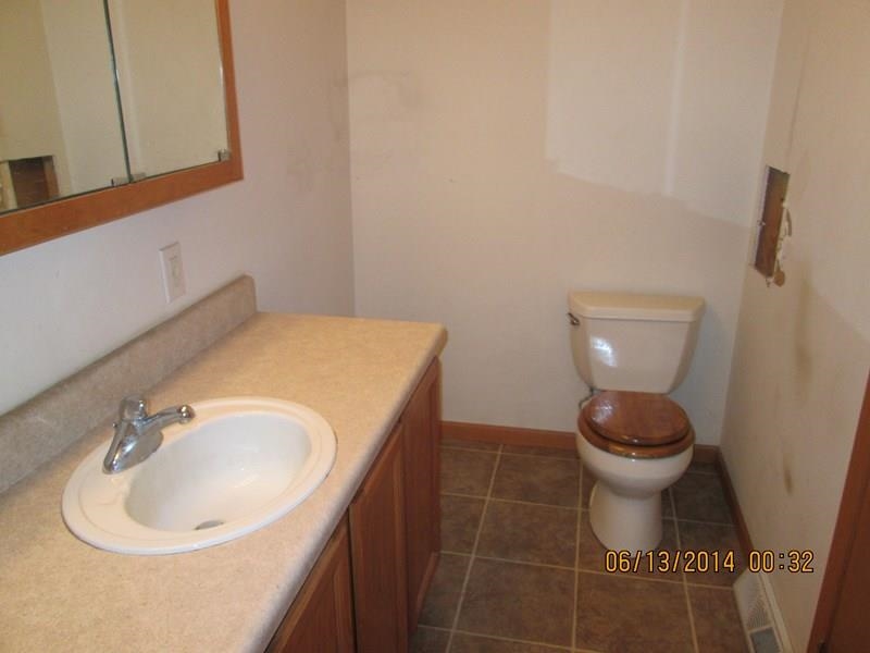 11435 Cinder Road Beulah, MI 49617 - Photo 7 of 9 1786348-6.JPG