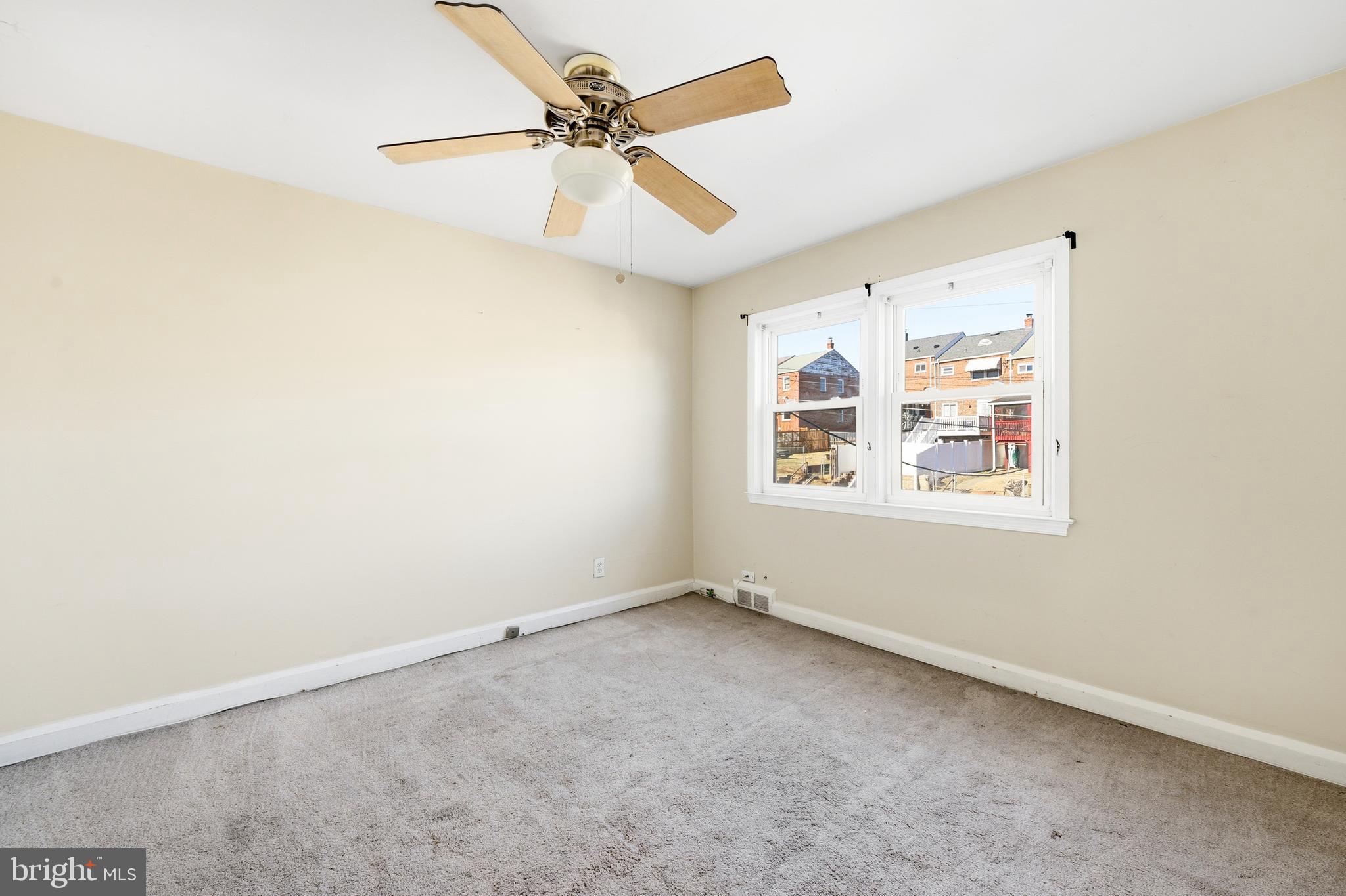 1078 Downton Road Baltimore, MD 21227 - Photo 12 of 23