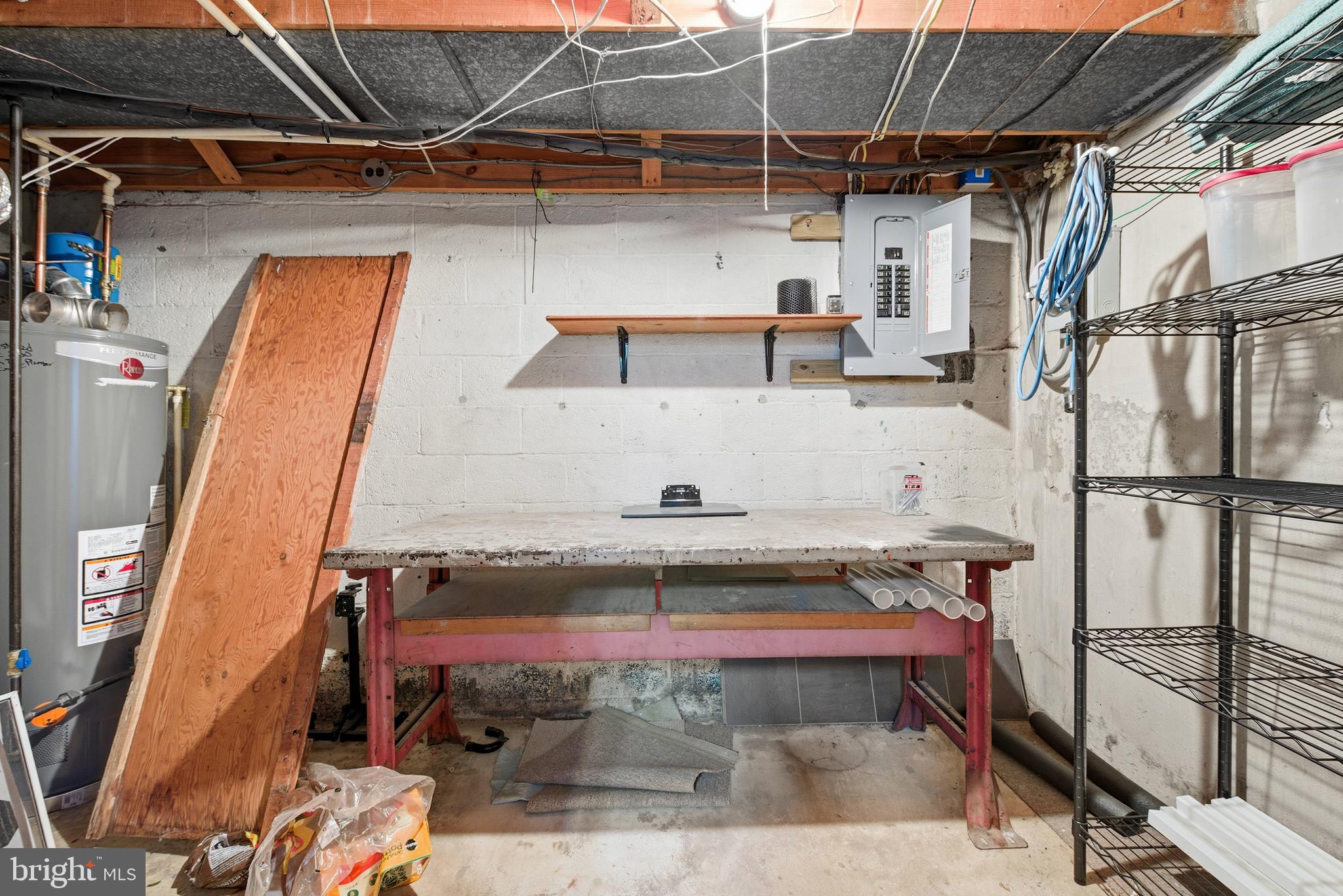 1078 Downton Road Baltimore, MD 21227 - Photo 20 of 23