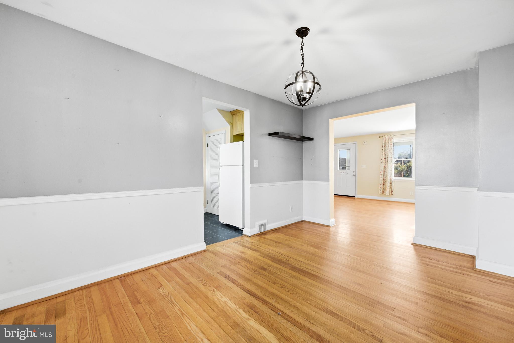 1078 Downton Road Baltimore, MD 21227 - Photo 7 of 23