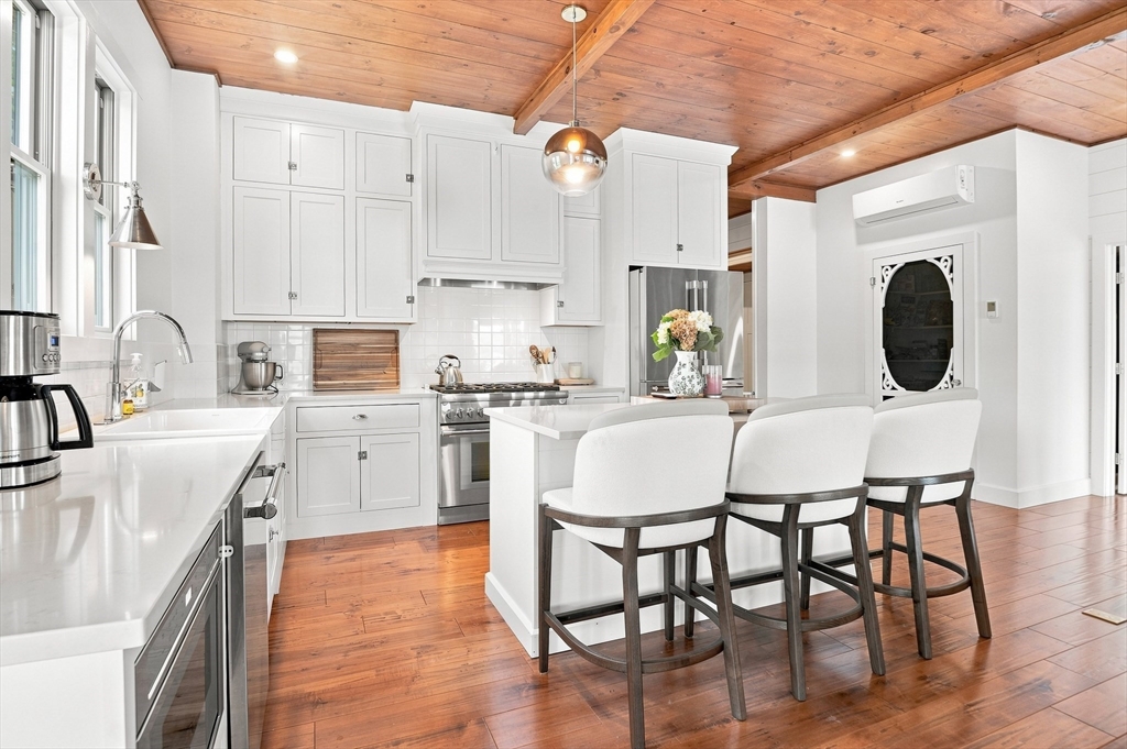 182 Manchaug Road Sutton, MA 01590 - Photo 9 of 41 Gallery Image 9