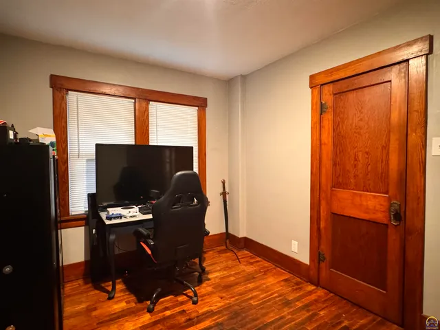 $180,000 | 329 Northwest Waite Street, Topeka, KS 66606