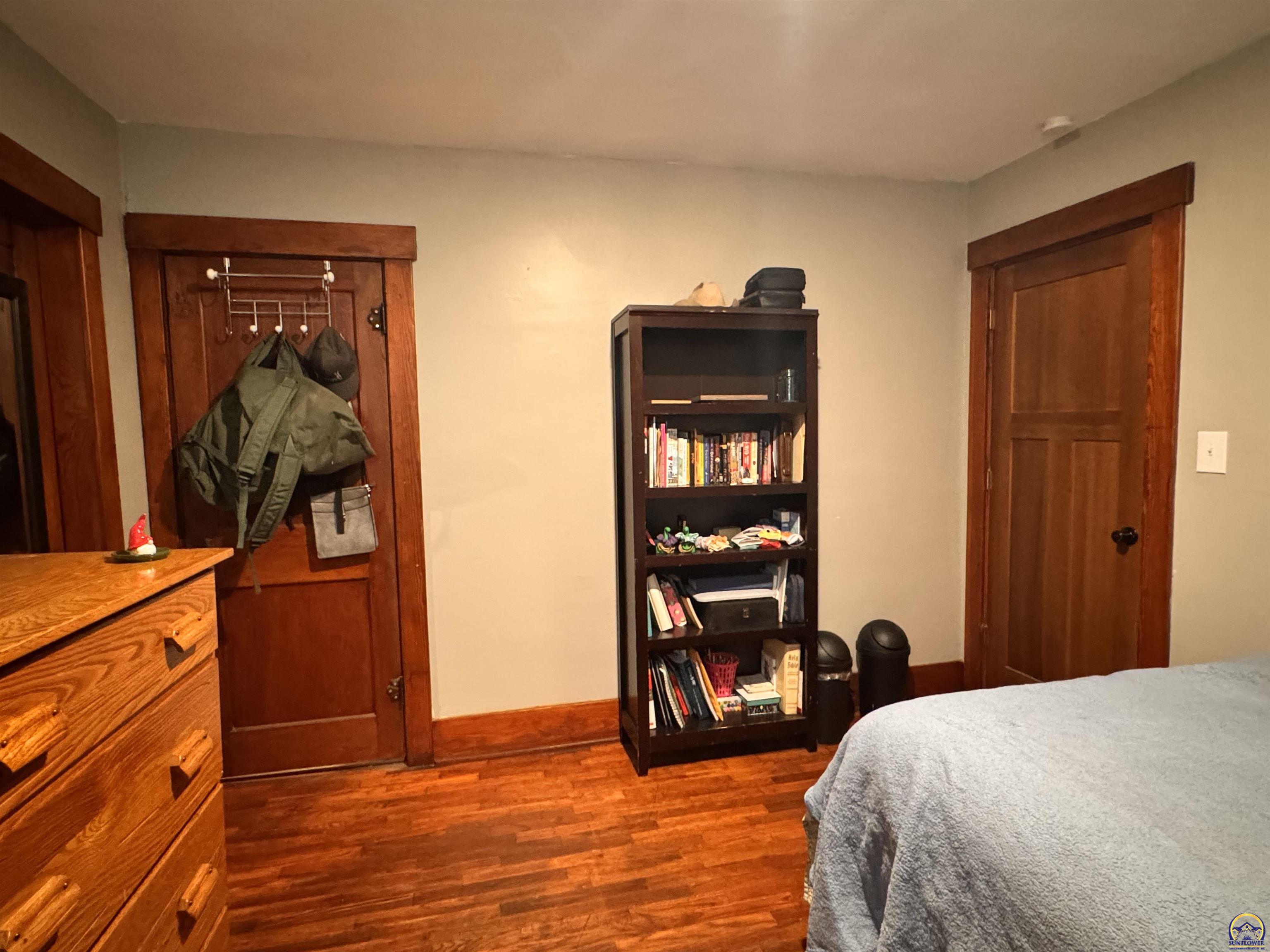 329 Northwest Waite Street Topeka, KS 66606 - Photo 17 of 35