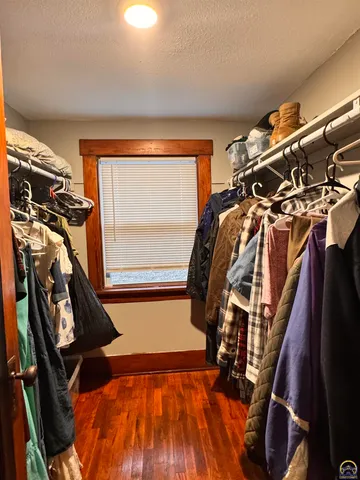 $180,000 | 329 Northwest Waite Street, Topeka, KS 66606